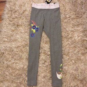 ❤️BNWT Nike Workout Leggings❤️